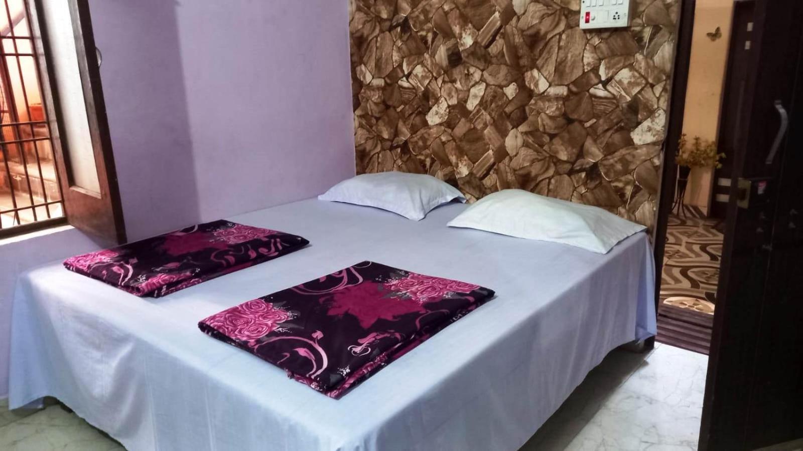 Mother Hostel Варанаси Экстерьер фото
