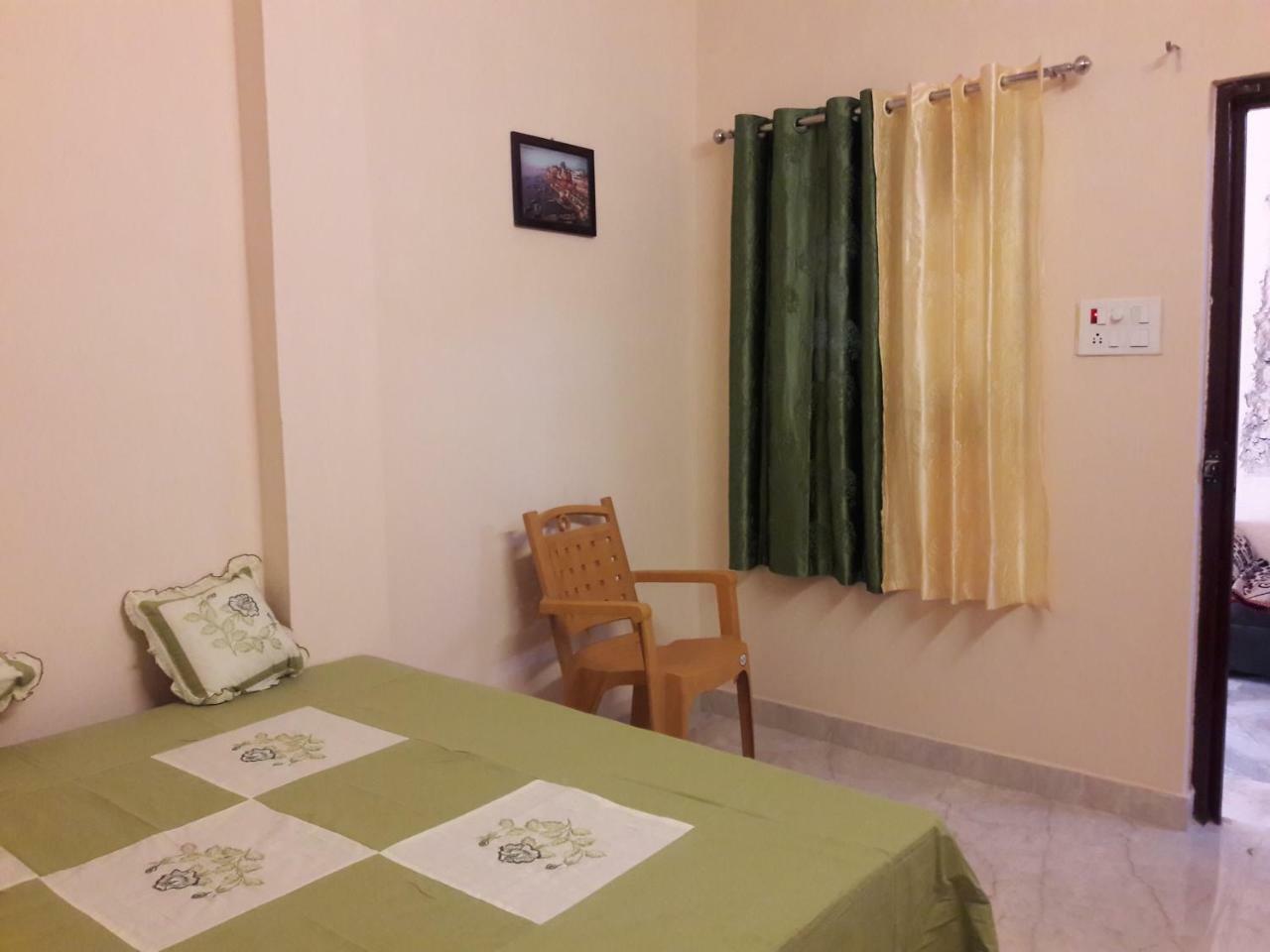 Mother Hostel Варанаси Экстерьер фото