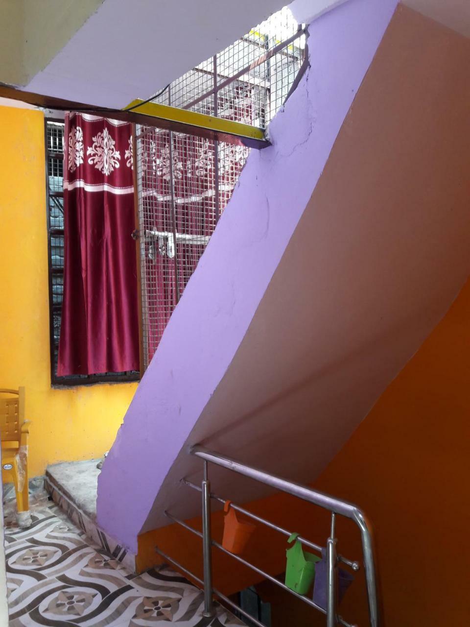 Mother Hostel Варанаси Экстерьер фото
