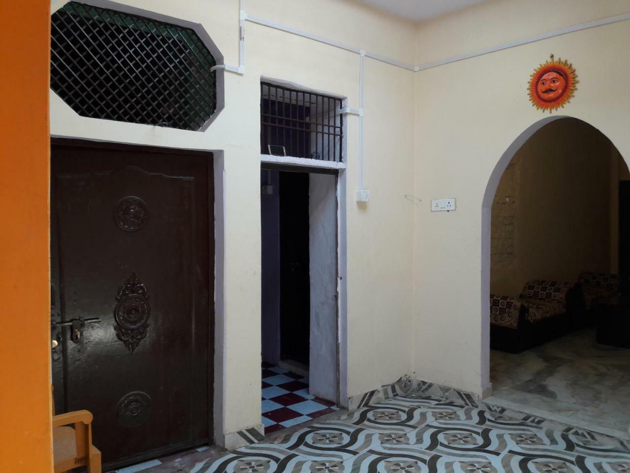 Mother Hostel Варанаси Экстерьер фото
